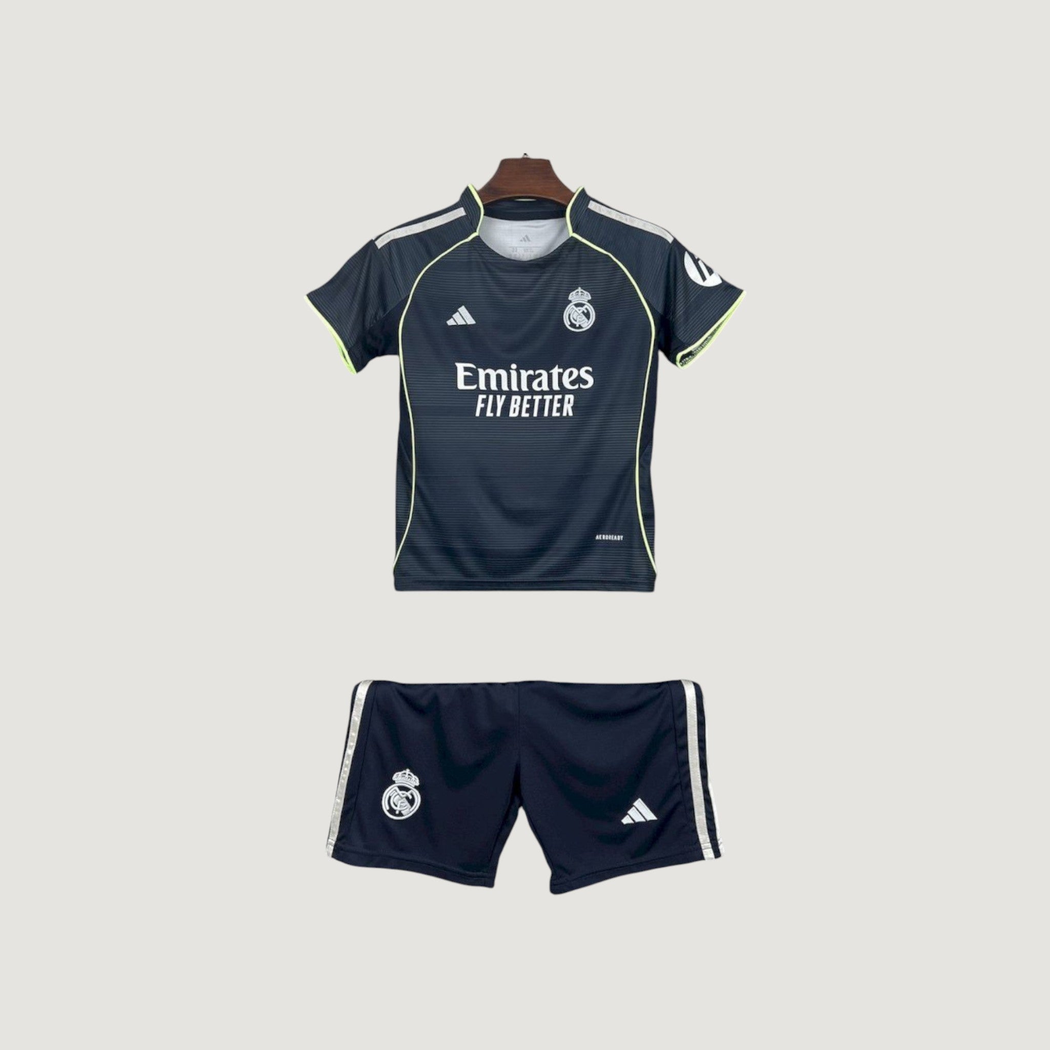 Real Madrid – Ensemble Extérieur 25/26 Enfant – Noir
